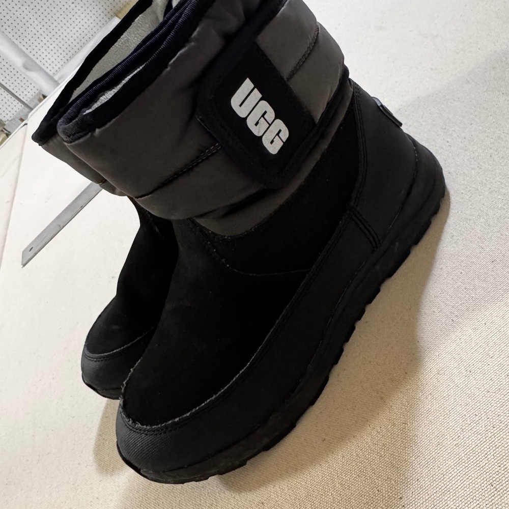 UGG kids  Black Winter Boots